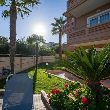Dias 2* Agia Marina