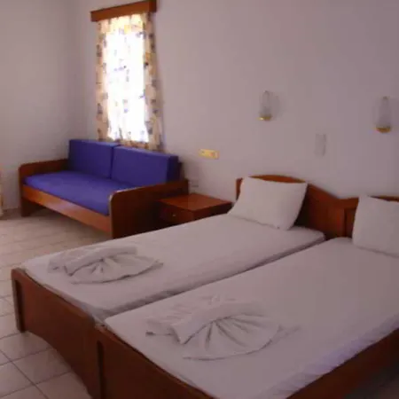 Dias 2* Agia Marina